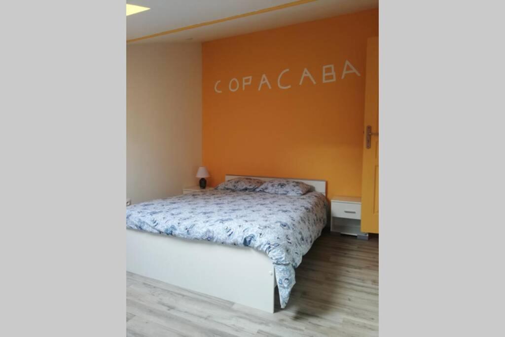 Copacabana La Fere 外观 照片